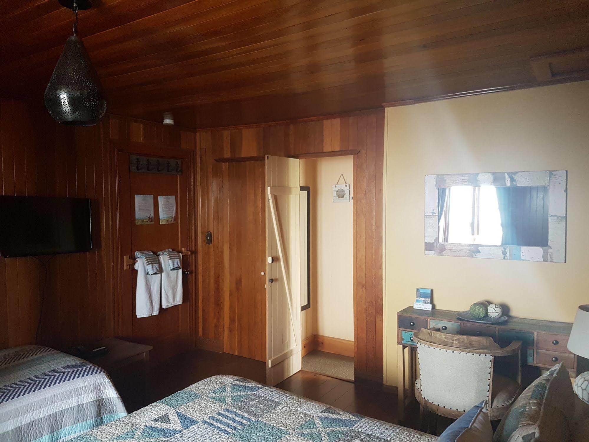 Gite au Vieux Pommier Tadoussac Extérieur photo