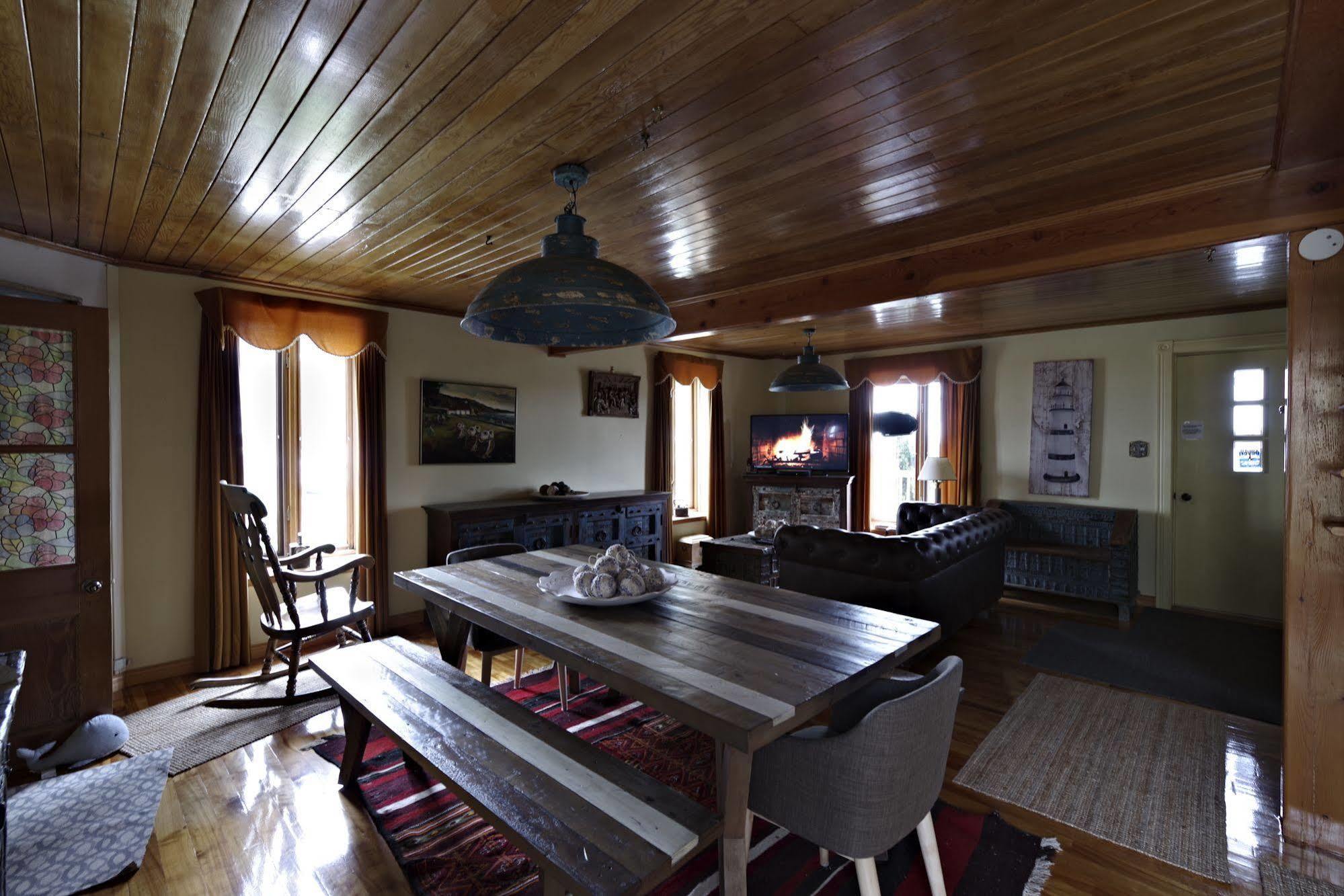 Gite au Vieux Pommier Tadoussac Extérieur photo